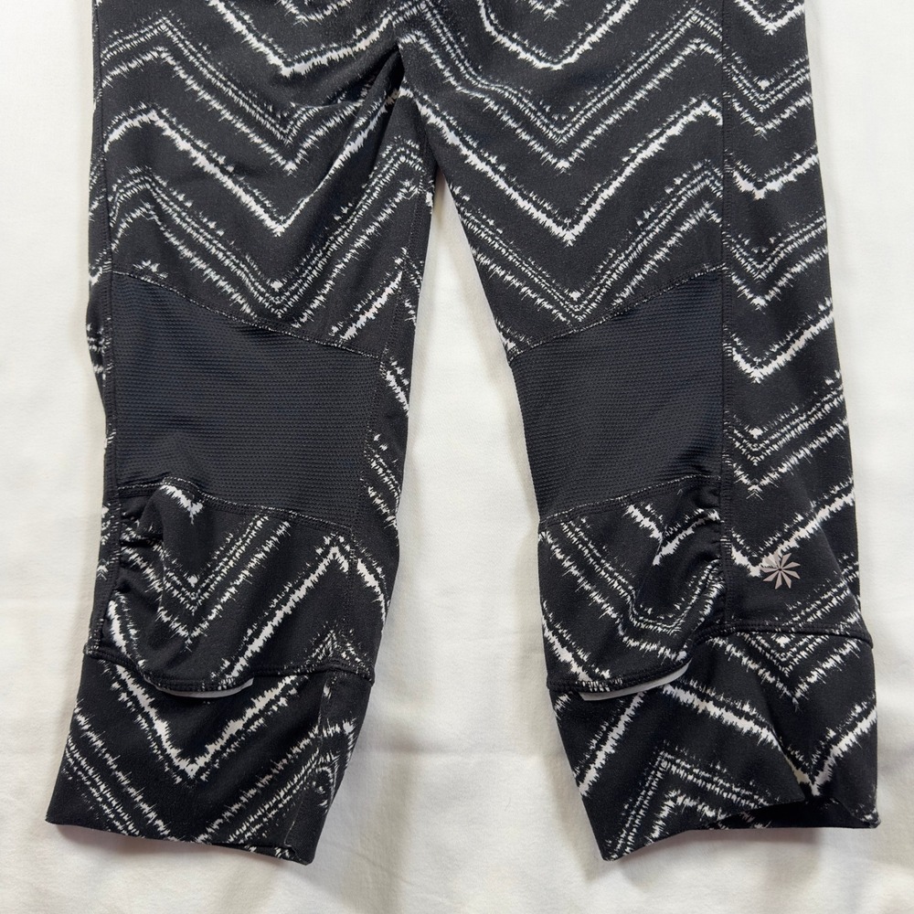 Athleta Women's Medium Capri Athletic Leggings Black White Striped Pants - Picture 10 of 10